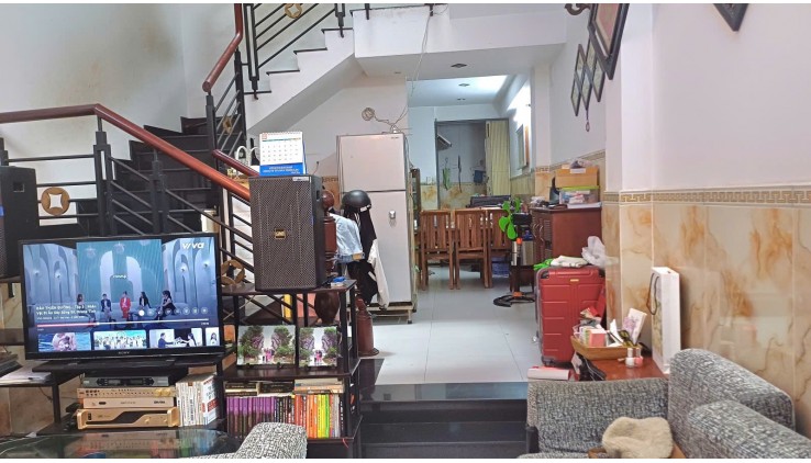 Chỉ 5.6 TỶ TL! 59M², 2Tầng/4PN, HẺM ÔTÔ, Phan Văn Trị Gò Vấp!